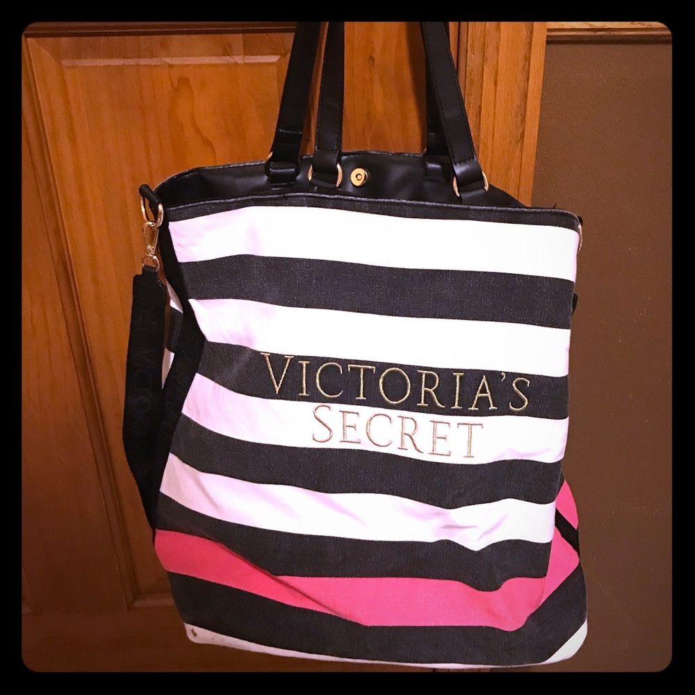 VS WEEKENDER LARGE BAG CROSSBODY